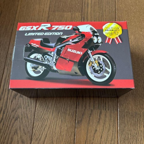 Suzuki gsx r750 - modellino, mini