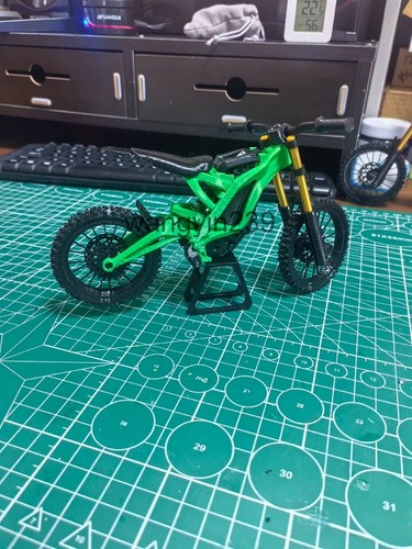 Modellino moto fuoristrada 9 - fuoristrada, 1:9