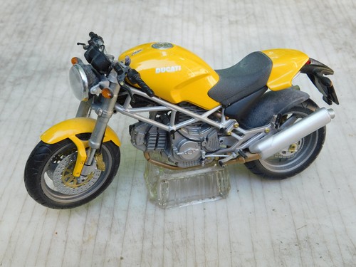 Mini champs ducati monster 900 - ducati,